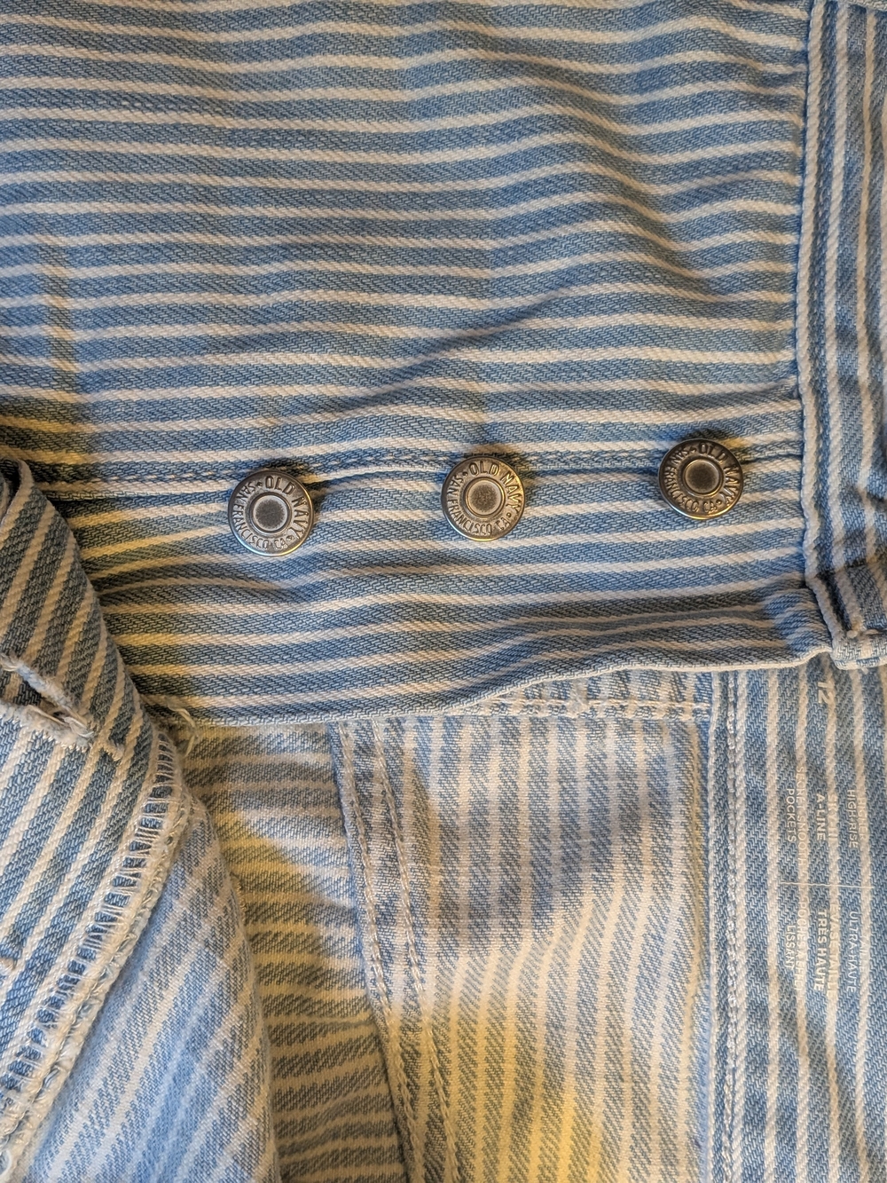 Old Navy Women's Blue Pinstripe Higher High Rise Sky-Hi A-Line Shorts